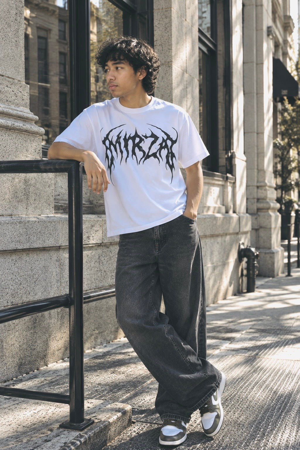 WARBOUND TE SHIRT